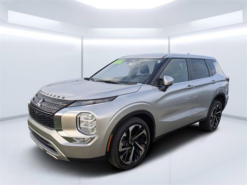 Used 2024 Mitsubishi Outlander FWD image 7