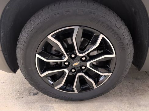 Used 2022 Chevrolet TrailBlazer ACTIV w/ Sun and Liftgate Package FWD image 25