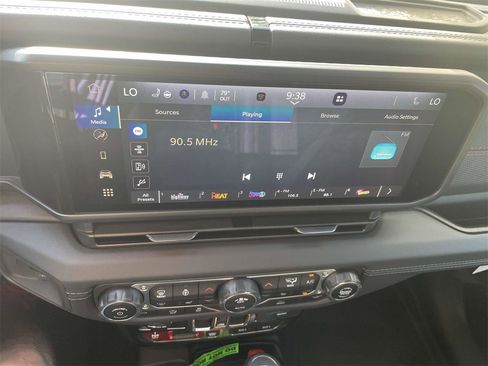 New 2025 Jeep Gladiator Rubicon w/ Convenience Group image 19