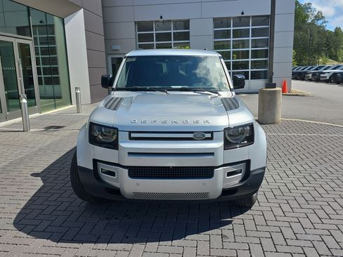 Certified 2023 Land Rover Defender 130 SE AWD/4WD image 2