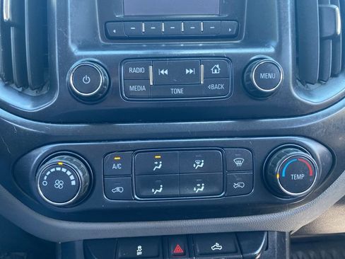 Used 2016 Chevrolet Colorado W/T RWD image 25