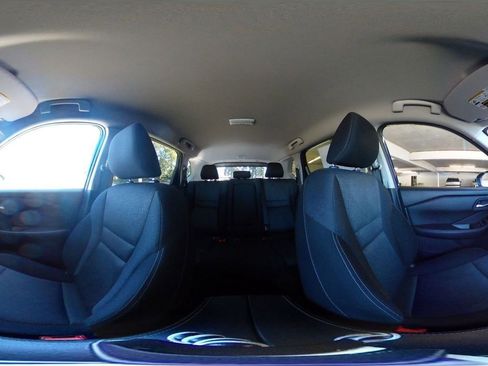 Used 2025 Nissan Rogue SV image 44