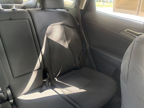 Used 2025 Kia Sportage LX FWD image 37