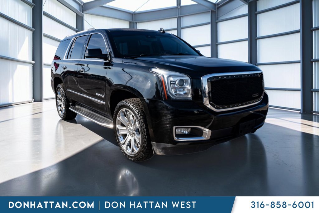 Used 2017 GMC Yukon Denali w/ Open Road Package AWD/4WD image 34