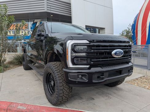 New 2026 Ford F250 Platinum image 32