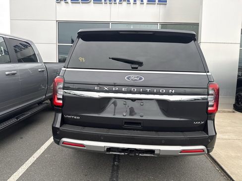 Used 2024 Ford Expedition Max Limited image 5