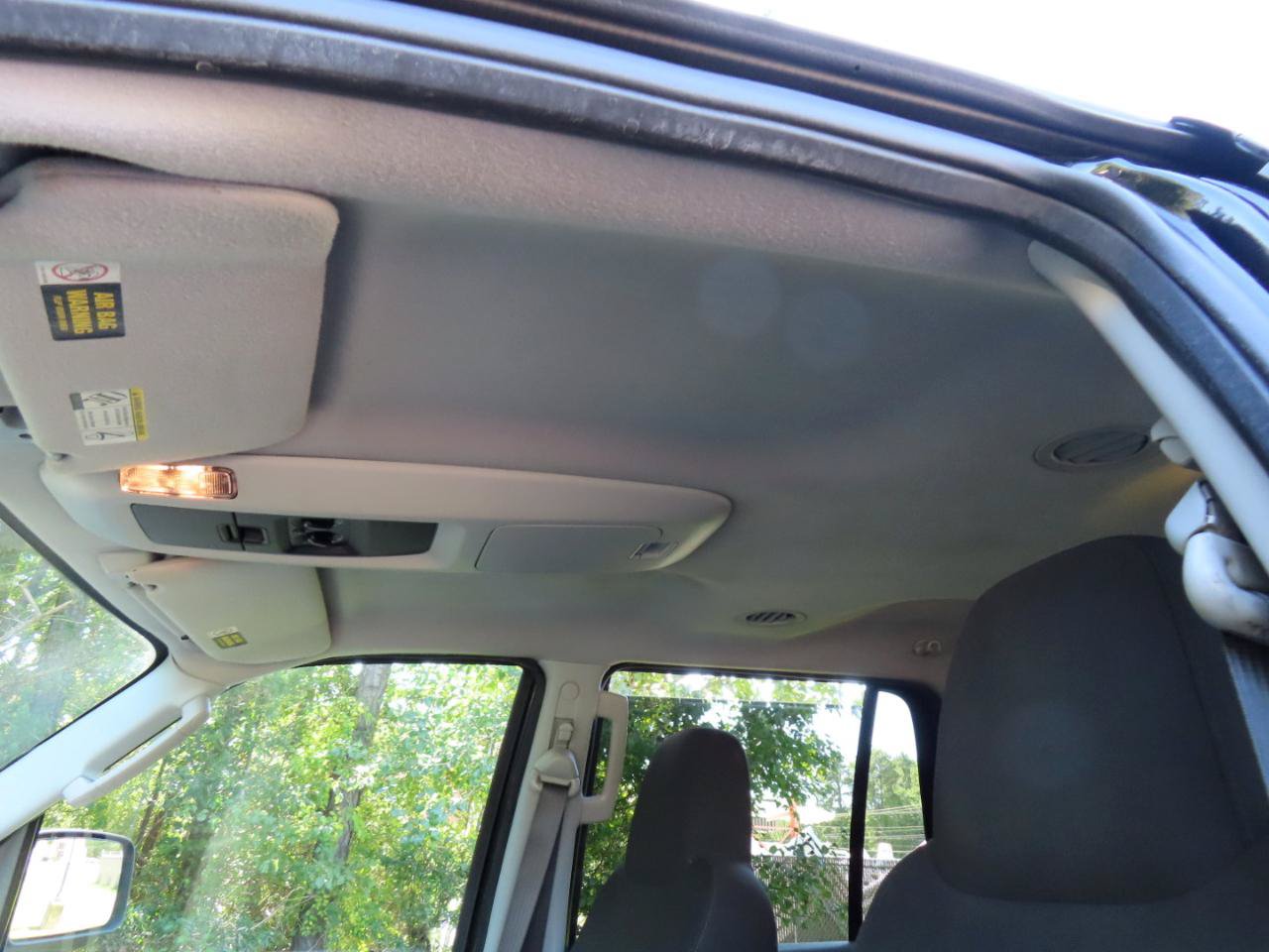 Used 2004 Ford Expedition XLT AWD/4WD image 29