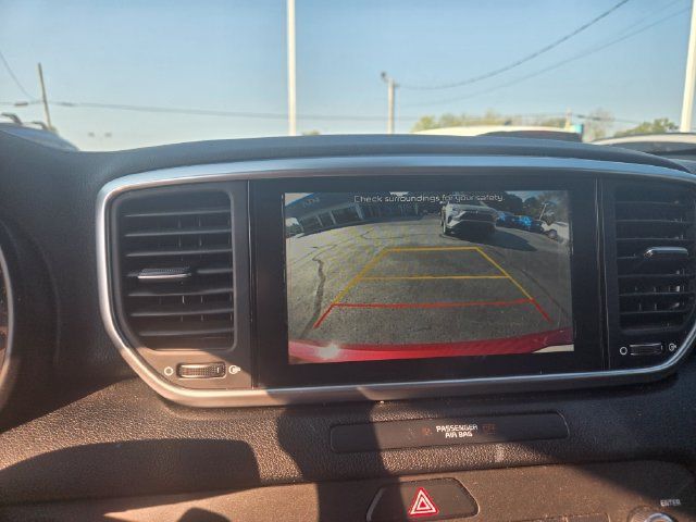 Used 2020 Kia Sportage S w/ S FWD Sunroof Package image 12