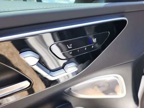 New 2025 Mercedes-Benz C 43 AMG 4MATIC Sedan image 17