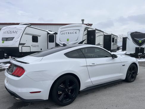 Used 2021 Ford Mustang GT Premium w/ Equipment Group 401A image 8