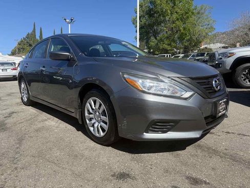 Used 2016 Nissan Altima 2.5 S w/ Power Driver Seat Package FWD image 1