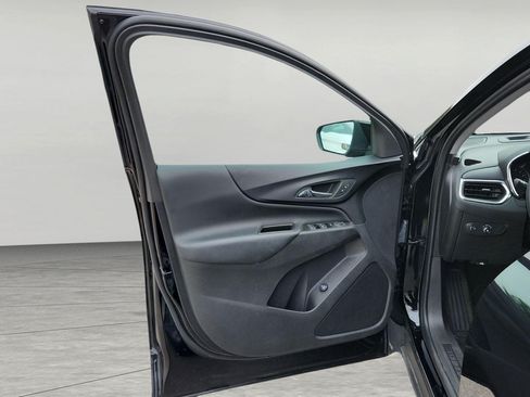 Used 2024 Chevrolet Equinox LT FWD image 9