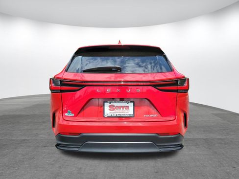 Used 2024 Lexus NX 250 FWD w/ Towing Package (2000 Lbs) image 25