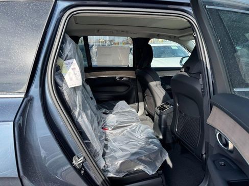 New 2026 Volvo XC90 T8 Plus w/ Protection Package Premier image 5