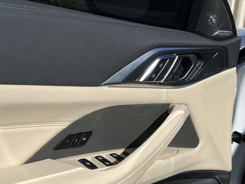 Used 2023 BMW 430i xDrive Convertible w/ M Sport Package image 31