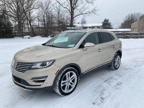 Used 2017 Lincoln MKC Reserve w/ Lincoln MKC Climate Package image 1