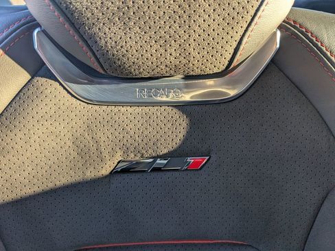 Used 2022 Chevrolet Camaro ZL1 image 19