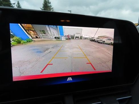 Used 2025 Chevrolet Trax LT w/ Driver Confidence Package image 24