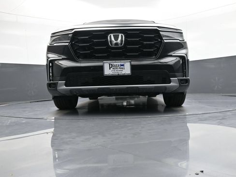 Certified 2023 Honda Pilot Touring image 29