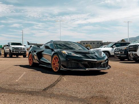 Used 2026 Chevrolet Corvette ZR1 w/ ZR1 Carbon Fiber Aero Package RWD image 1