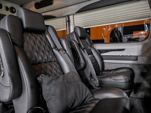 Used 2023 Mercedes-Benz Sprinter 2500 image 16