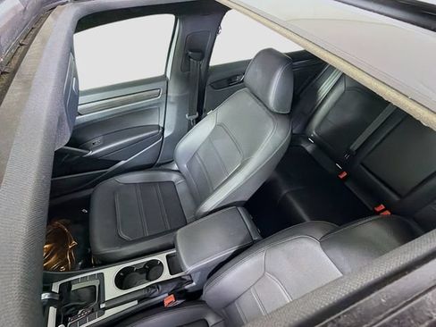 Used 2022 Volkswagen Passat 2.0T R-Line FWD image 14