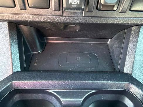 Used 2019 Toyota Tacoma TRD Sport AWD/4WD image 42