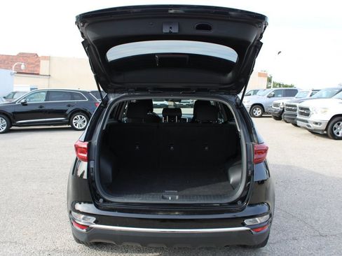 Used 2020 Kia Sportage LX image 28