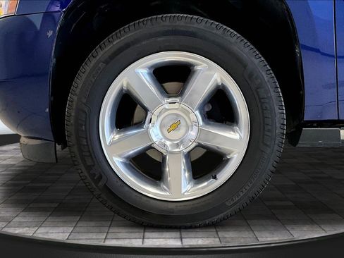 Used 2013 Chevrolet Avalanche LTZ AWD/4WD image 35