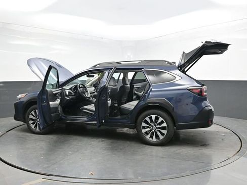 Used 2023 Subaru Outback Limited image 39