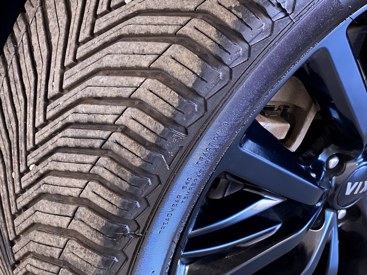 Used 2020 Kia Telluride SX w/ Towing Package FWD image 13