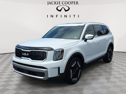 Used 2023 Kia Telluride EX w/ EX Captain's Chair Package