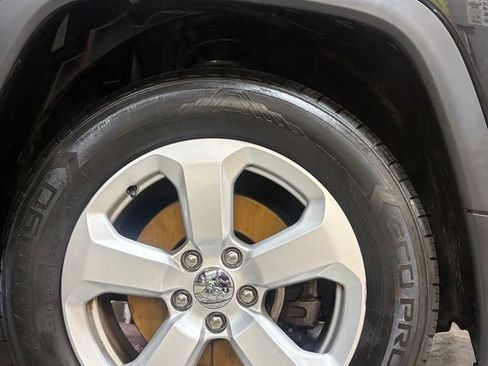 Used 2018 Jeep Compass Latitude AWD/4WD image 28