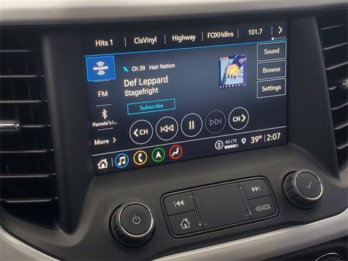 Used 2022 GMC Acadia SLT w/ Preferred Package image 26