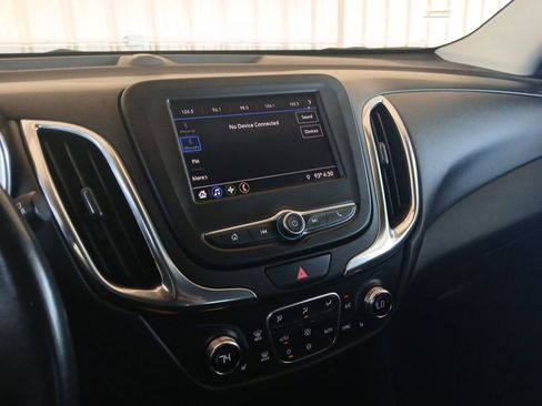 Used 2020 Chevrolet Equinox LT FWD image 21