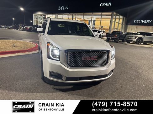 Used 2016 GMC Yukon Denali image 5