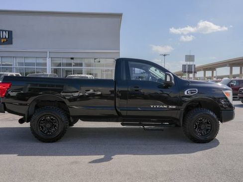 Used 2017 Nissan Titan S RWD image 4