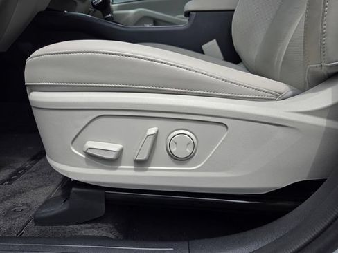 Used 2026 Kia Sorento S FWD image 15