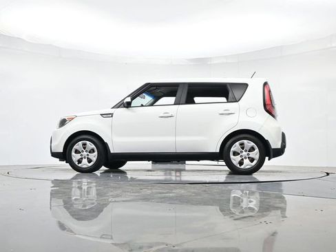 Used 2015 Kia Soul FWD image 33
