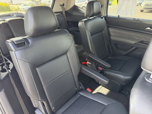 Used 2021 Volkswagen Atlas SEL AWD/4WD image 34