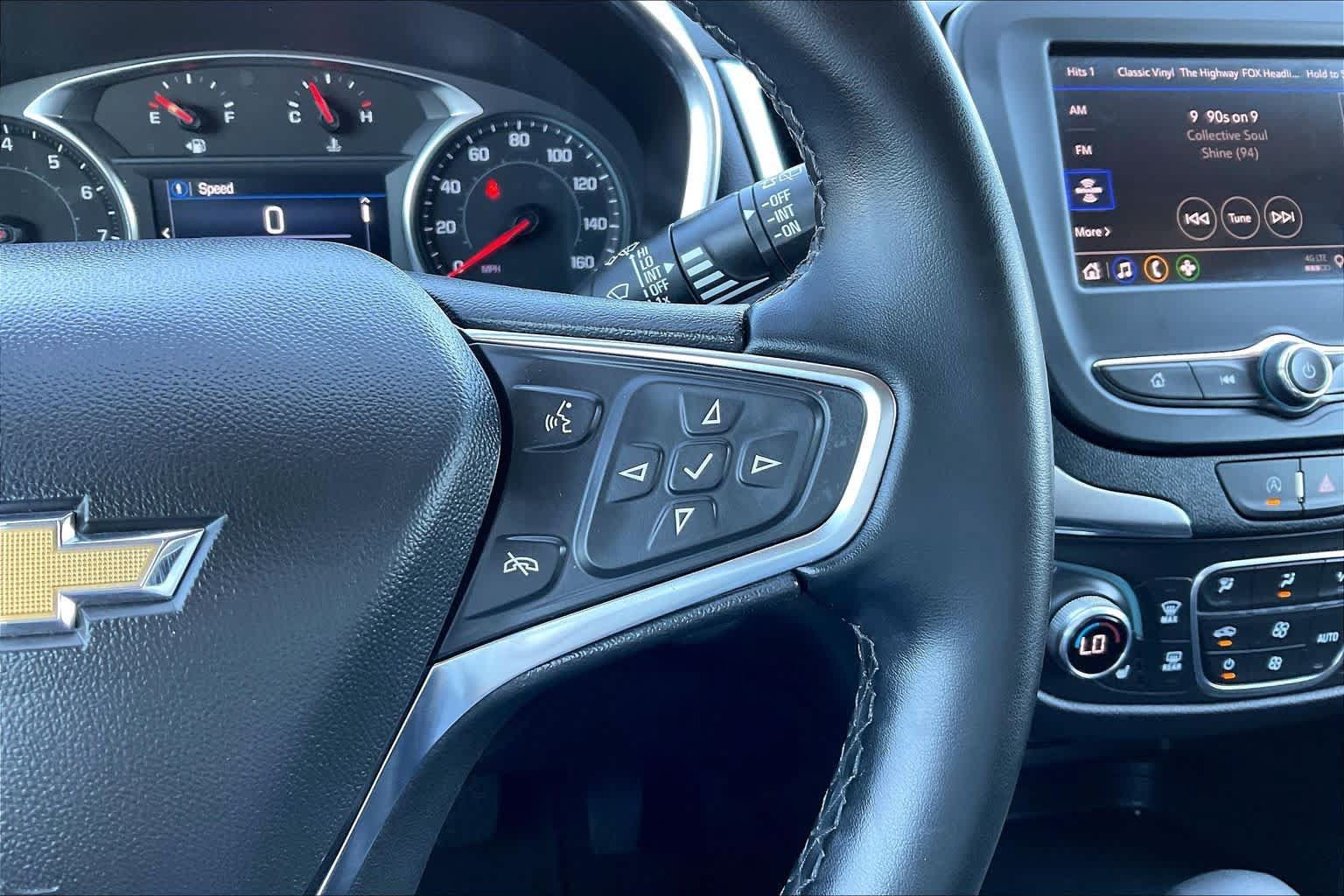 Used 2024 Chevrolet Equinox LT AWD/4WD image 24