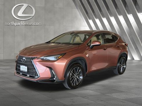 Certified 2025 Lexus NX 250 FWD w/ Accessory Package (Z1) image 3