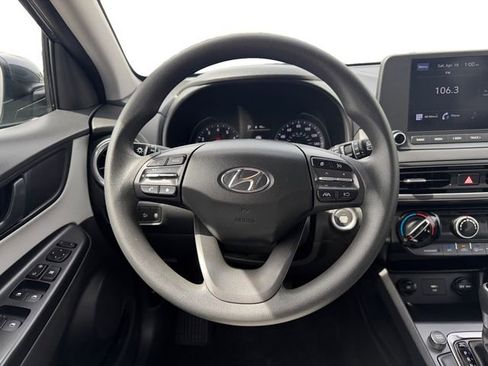 Used 2022 Hyundai Kona SEL image 13