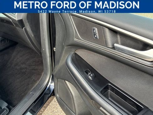 Used 2016 Ford Edge SEL AWD/4WD image 42