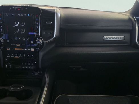 Used 2022 RAM 1500 Laramie AWD/4WD image 21