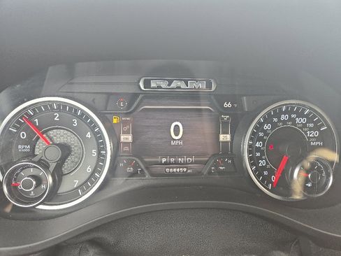 Used 2021 RAM 1500 Big Horn AWD/4WD image 16