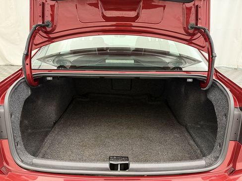 Used 2016 Volkswagen Passat 1.8T SEL Premium image 26