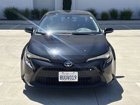 Used 2021 Toyota Corolla LE w/ Carpet Mat Package (TMS) FWD image 8