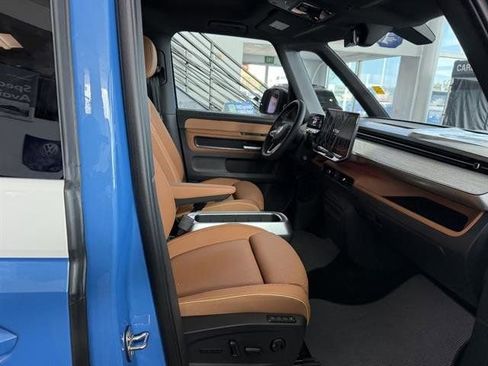 New 2025 Volkswagen ID. Buzz Pro S image 16