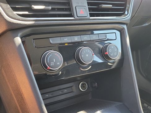 Certified 2025 Volkswagen Taos S image 23